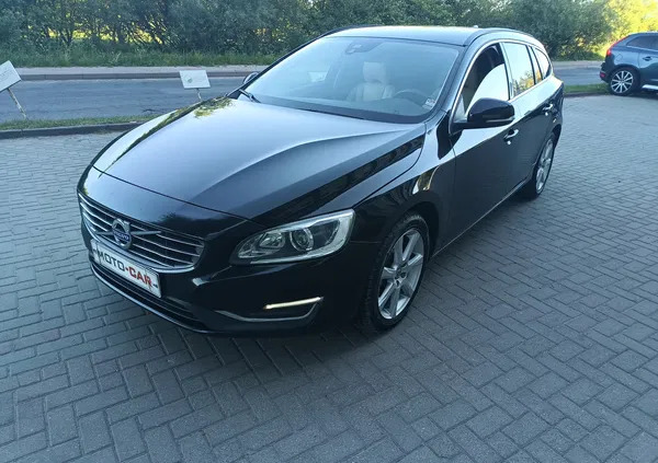 volvo mazowieckie Volvo V60 cena 51900 przebieg: 226000, rok produkcji 2015 z Siedlce